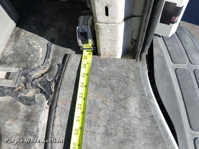 image for item EE5231 2017 Chevrolet Express 2500 van