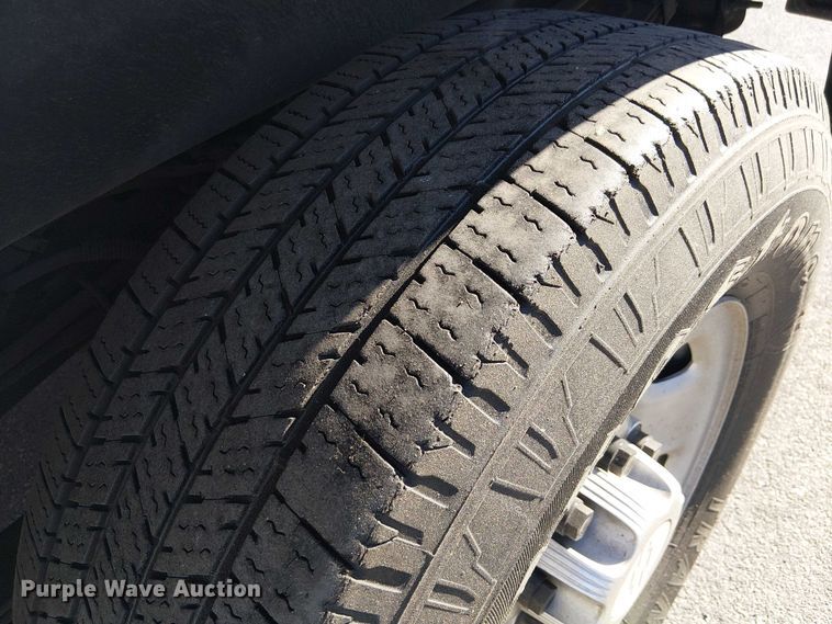 image for item EE5231 2017 Chevrolet Express 2500 van