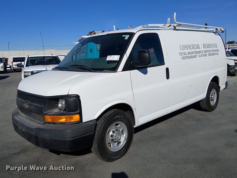 image for item EE5232 2015 Chevrolet Express 2500 van