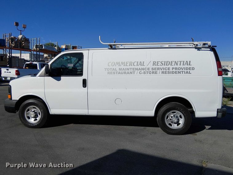 image for item EE5232 2015 Chevrolet Express 2500 van