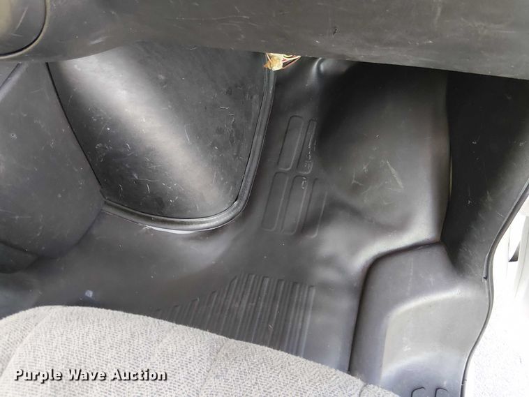 image for item EE5232 2015 Chevrolet Express 2500 van