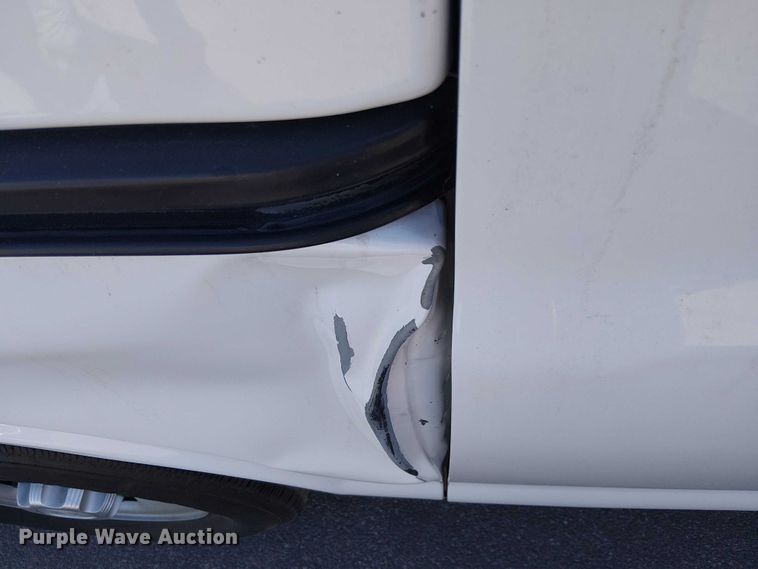 image for item EE5233 2015 Chevrolet Express 2500 van