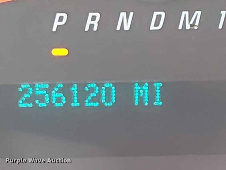 image for item EE5233 2015 Chevrolet Express 2500 van