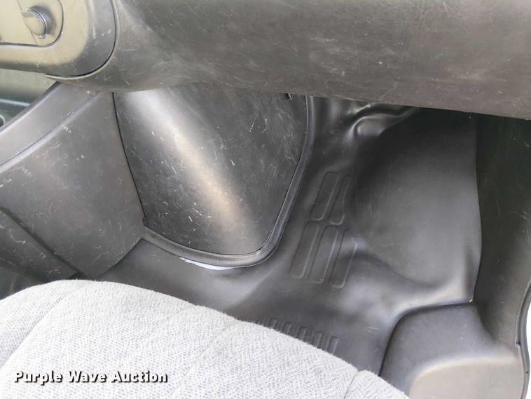 image for item EE5233 2015 Chevrolet Express 2500 van