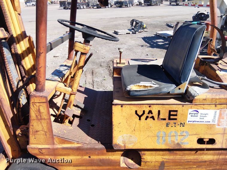 image for item EE5240 1972 Yale L83C-050-SAT-083 forklift
