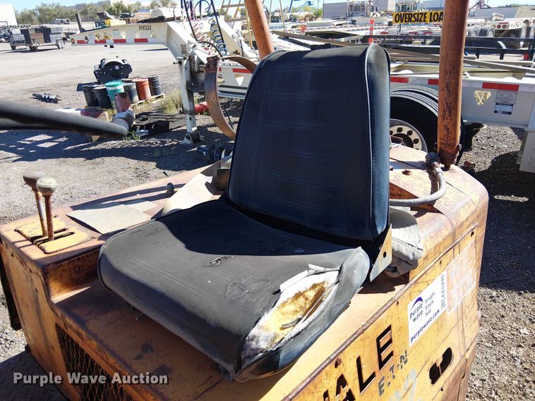 image for item EE5240 1972 Yale L83C-050-SAT-083 forklift