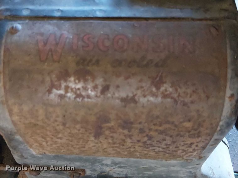 image for item EE7979 (3) Wisconsin air cooled engines