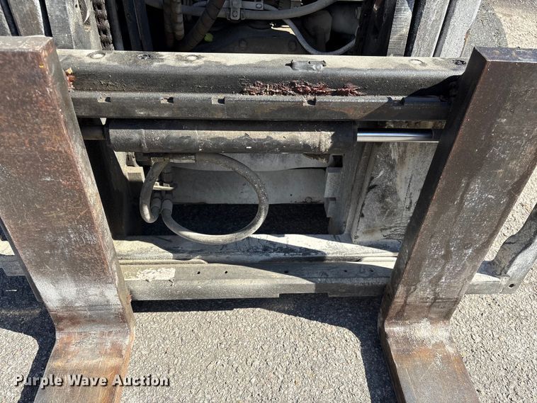 image for item EF1017 Toyota 7FGCU20 forklift