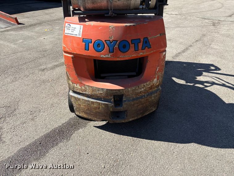image for item EF1017 Toyota 7FGCU20 forklift