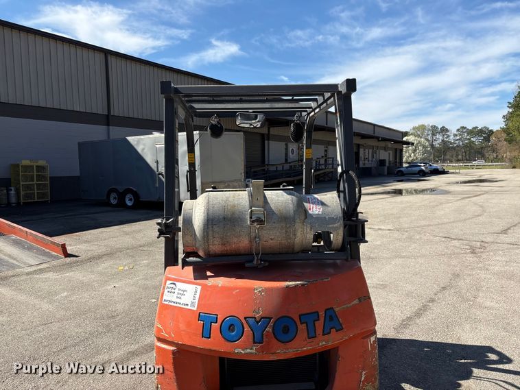 image for item EF1017 Toyota 7FGCU20 forklift