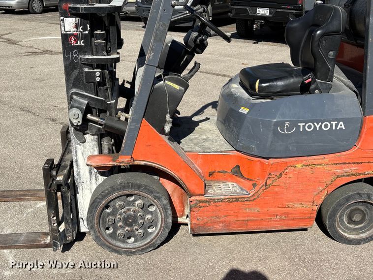 image for item EF1017 Toyota 7FGCU20 forklift