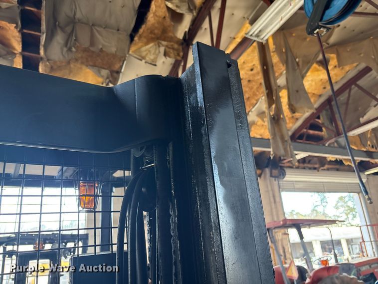 image for item EF1020 Yale NR040AENS24TE091 forklift