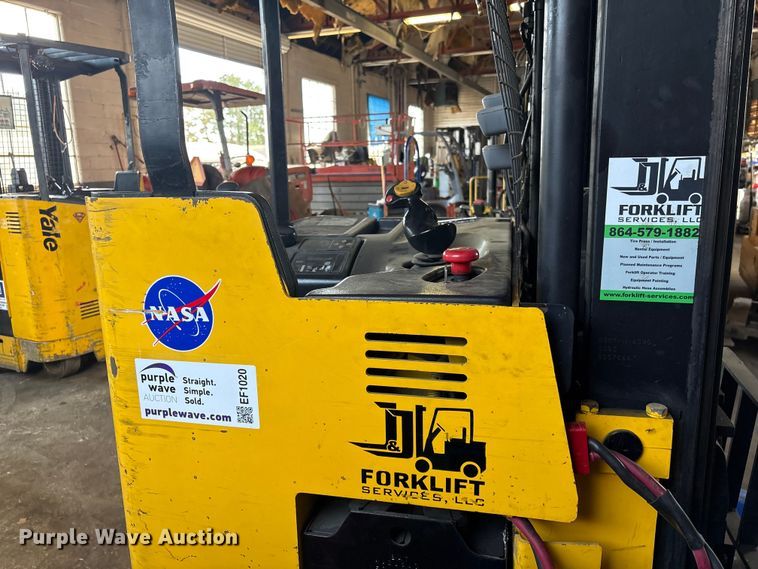 image for item EF1020 Yale NR040AENS24TE091 forklift
