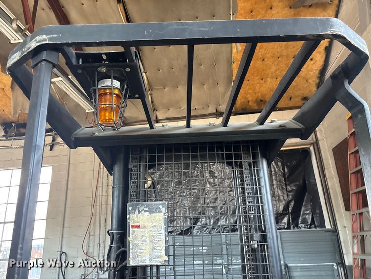 image for item EF1020 Yale NR040AENS24TE091 forklift