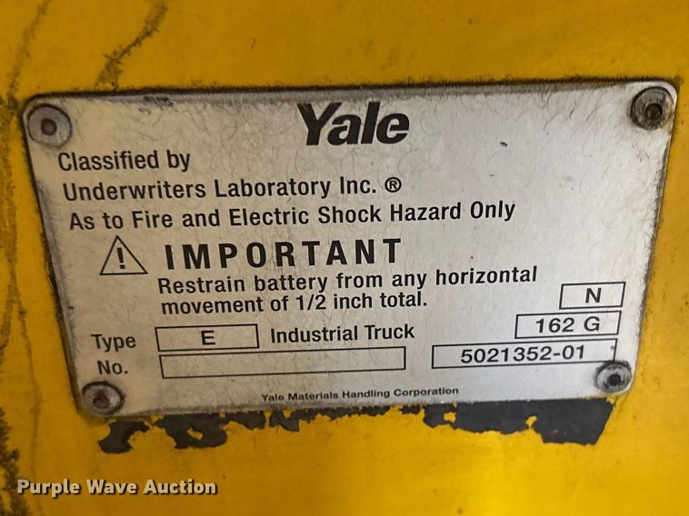 image for item EF1020 Yale NR040AENS24TE091 forklift