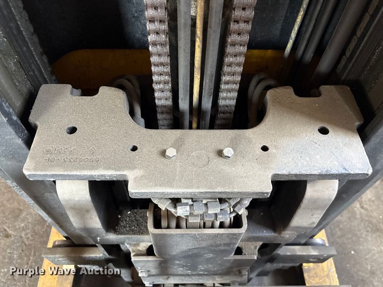 image for item EF1022 Yale NR040AENS24TE091 forklift