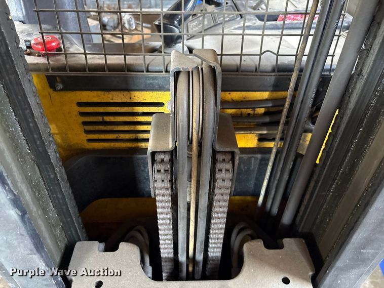 image for item EF1022 Yale NR040AENS24TE091 forklift