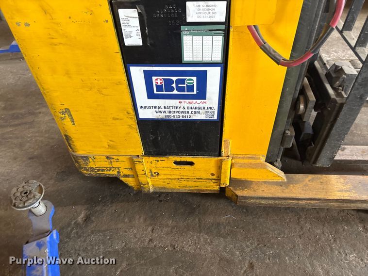 image for item EF1022 Yale NR040AENS24TE091 forklift