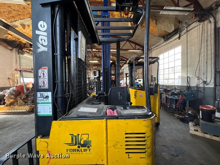 image for item EF1022 Yale NR040AENS24TE091 forklift