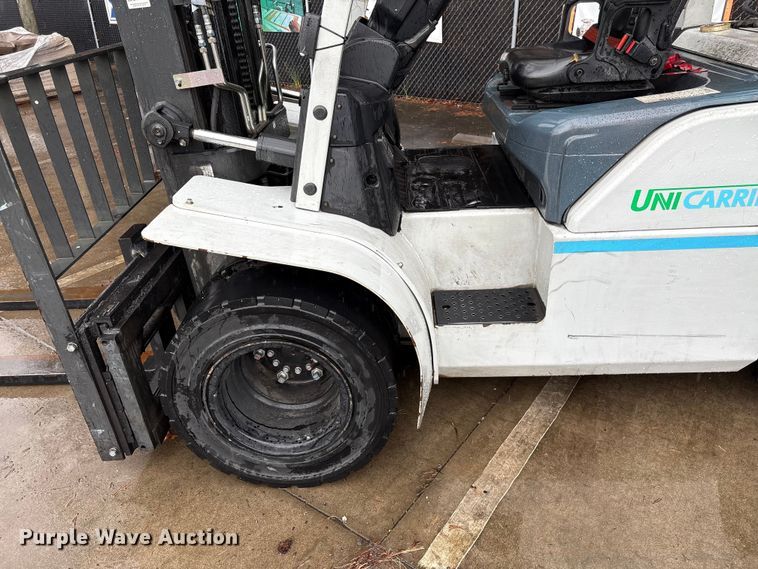 image for item EF1023 2017 UniCarriers PF80YLP forklift