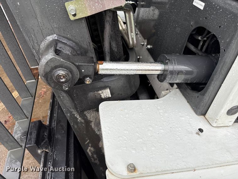image for item EF1023 2017 UniCarriers PF80YLP forklift