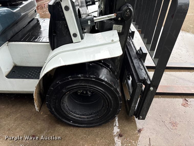 image for item EF1023 2017 UniCarriers PF80YLP forklift