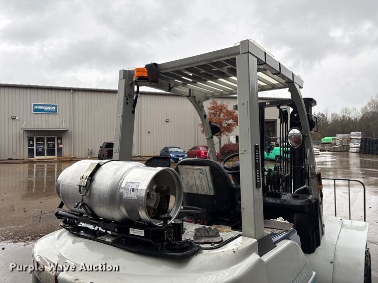 image for item EF1023 2017 UniCarriers PF80YLP forklift