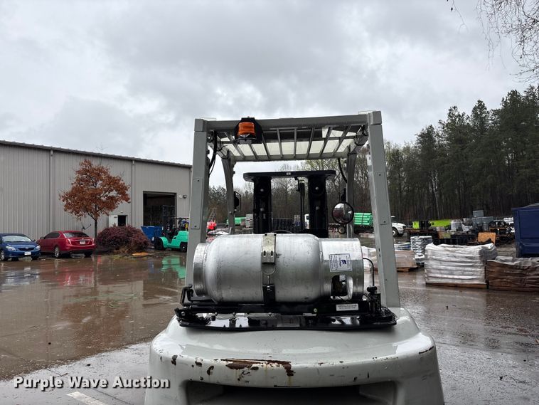 image for item EF1023 2017 UniCarriers PF80YLP forklift