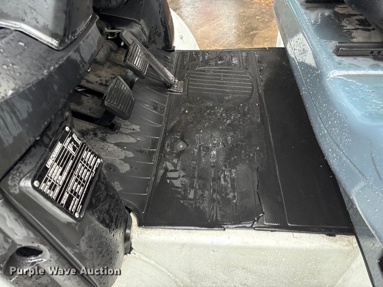 image for item EF1023 2017 UniCarriers PF80YLP forklift