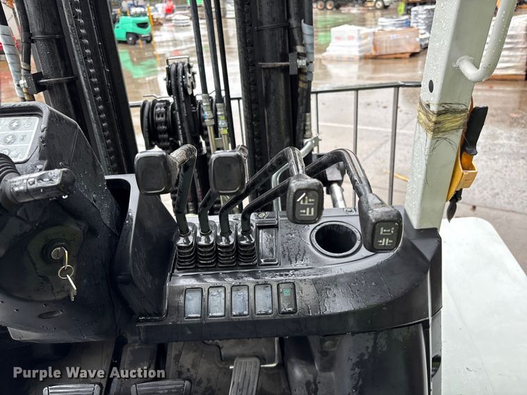 image for item EF1023 2017 UniCarriers PF80YLP forklift