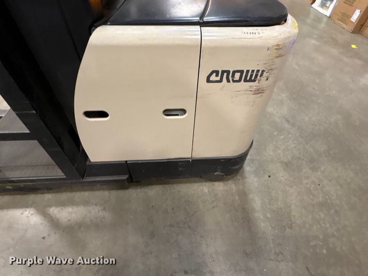 image for item EF1024 2018 Crown SP3520-30 order picker