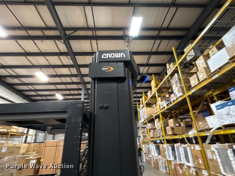 image for item EF1024 2018 Crown SP3520-30 order picker