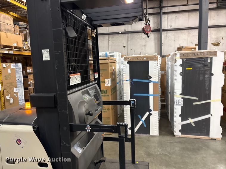 image for item EF1024 2018 Crown SP3520-30 order picker