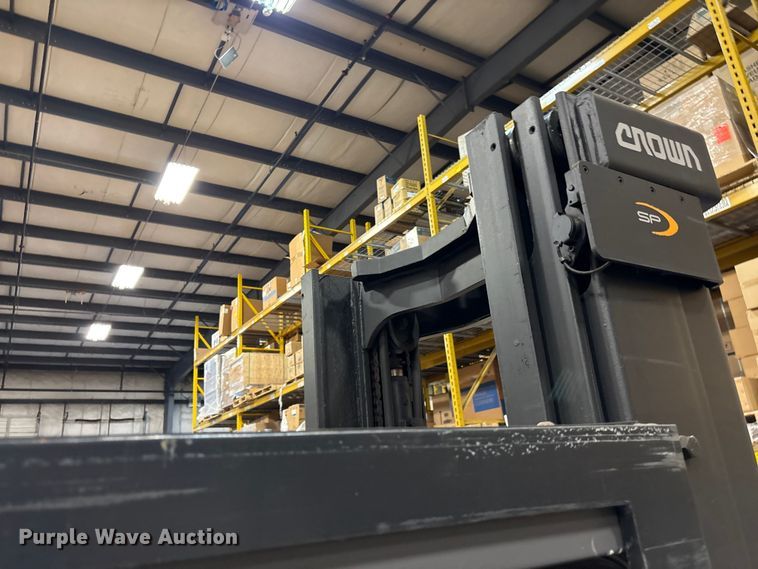 image for item EF1024 2018 Crown SP3520-30 order picker