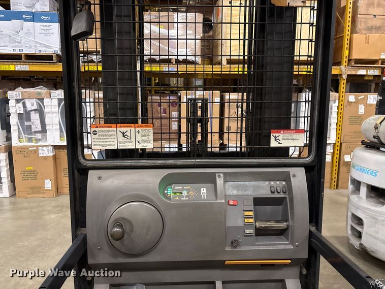 image for item EF1024 2018 Crown SP3520-30 order picker