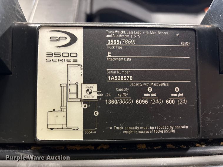 image for item EF1024 2018 Crown SP3520-30 order picker