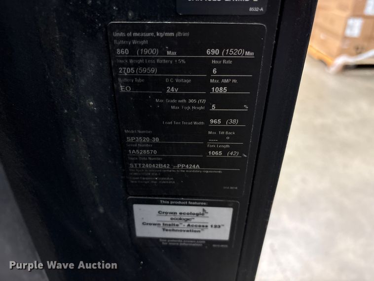 image for item EF1024 2018 Crown SP3520-30 order picker