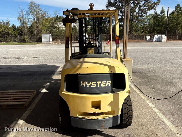 image for item EF1032 2012 Hyster 1000 forklift