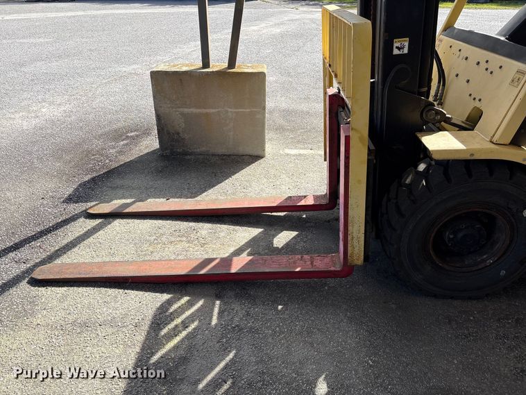 image for item EF1032 2012 Hyster 1000 forklift