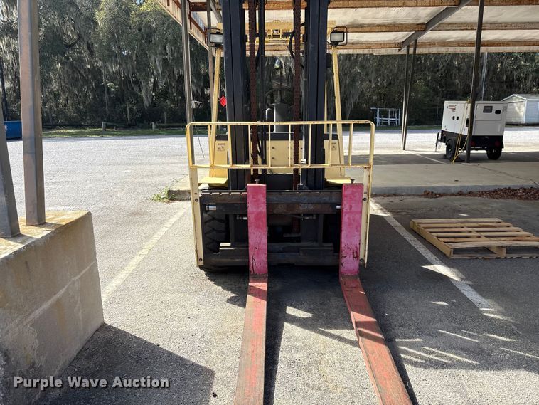 image for item EF1032 2012 Hyster 1000 forklift