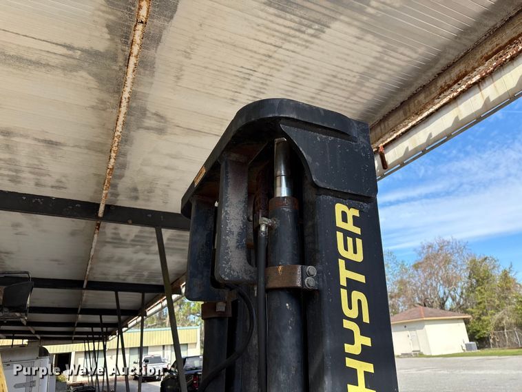 image for item EF1032 2012 Hyster 1000 forklift