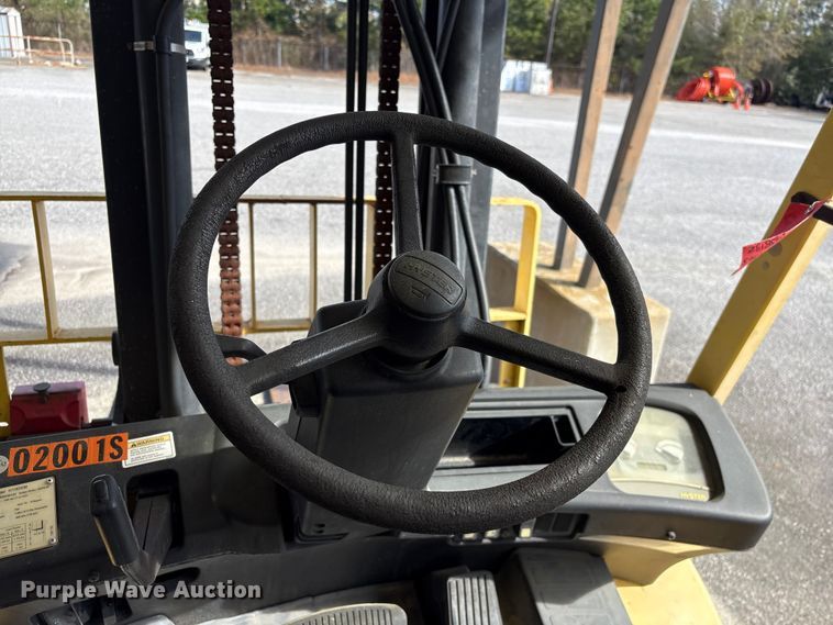 image for item EF1032 2012 Hyster 1000 forklift