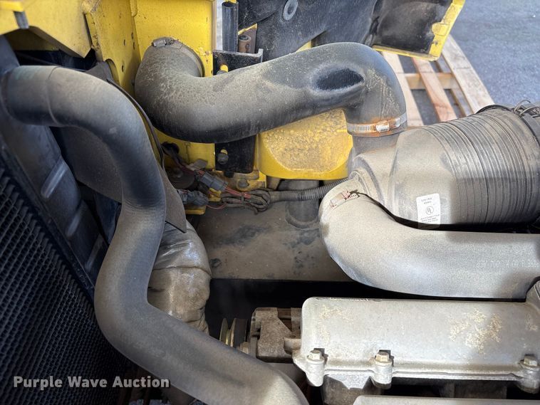 image for item EF1032 2012 Hyster 1000 forklift