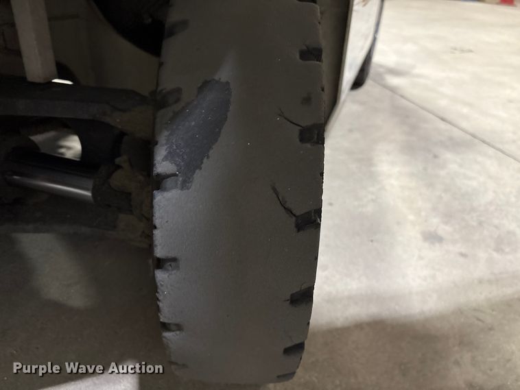 image for item EF1034 2017 UniCarriers PF50 forklift