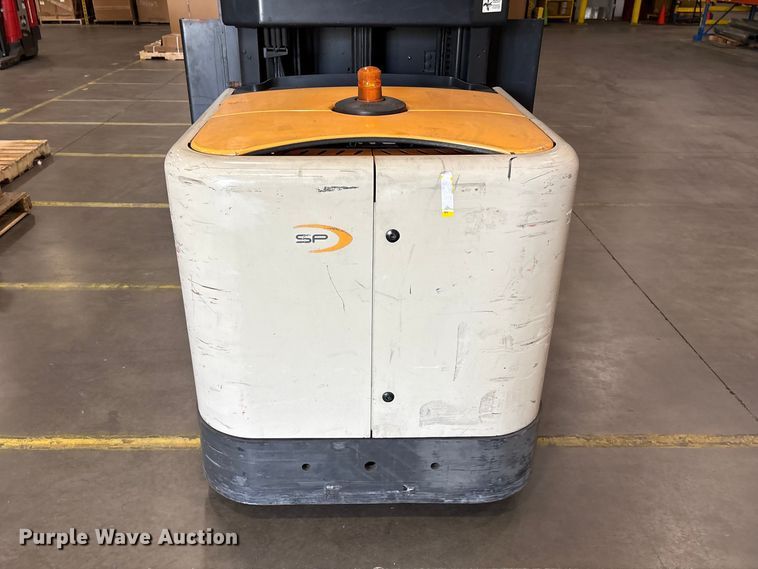 image for item EF1035 2017 Crown SP4050-30 order picker