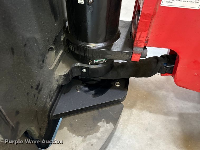 image for item EF1036 2016 Bendi B40IC forklift