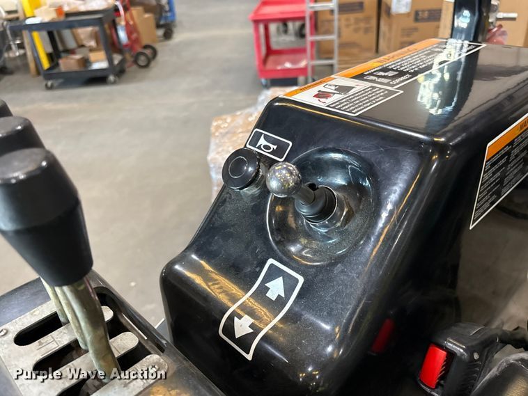 image for item EF1036 2016 Bendi B40IC forklift