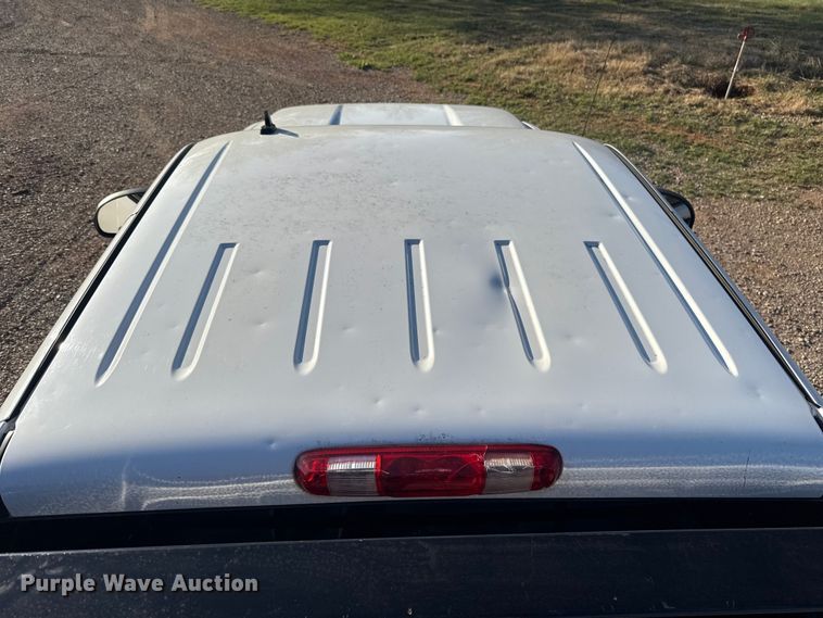 image for item EG1669 2013 Chevrolet Silverado 2500HD Ext. Cab flatbed pickup truck