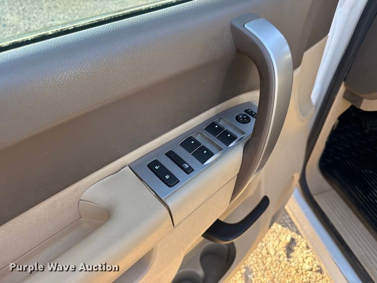 image for item EG1669 2013 Chevrolet Silverado 2500HD Ext. Cab flatbed pickup truck