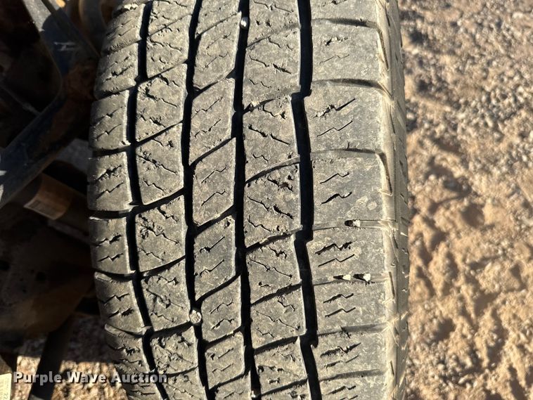 image for item EG1669 2013 Chevrolet Silverado 2500HD Ext. Cab flatbed pickup truck